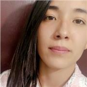 Soy entrenadora personal, encargada de guiar e instruir diferentes sistemas de entrenamiento en fitness a todas las personas interesadas en la práctica de actividad física, de manera personalizada y a domicilio